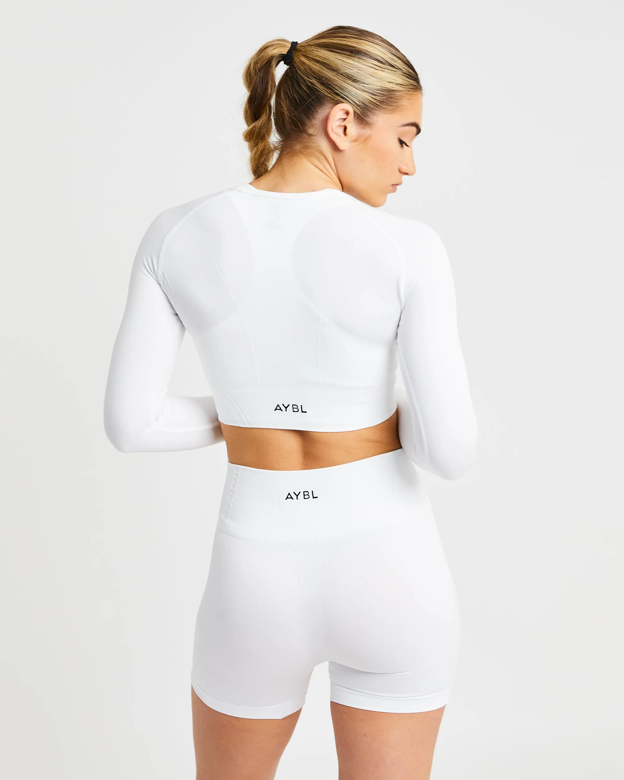 Balance V2 Seamless Long Sleeve Crop Top - White